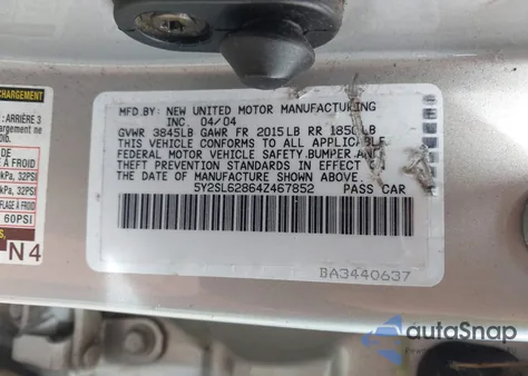 2004 Pontiac Vibe z USA, uszkodzony, nr VIN 5Y2SL62864Z467852